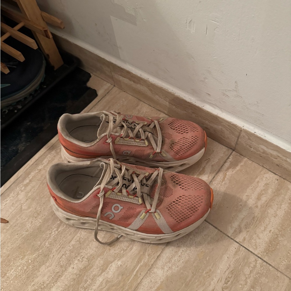 On Cloud Eclipse Running Shoes